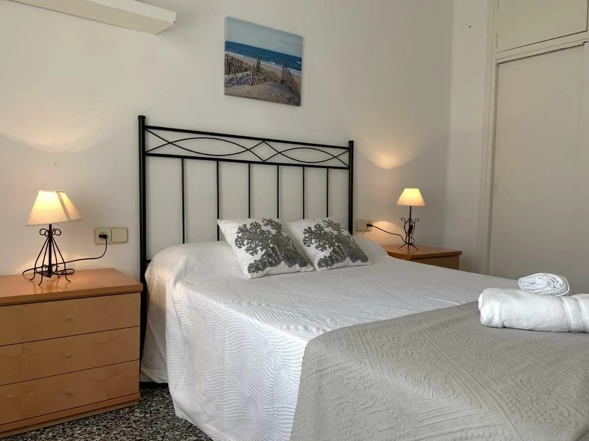 T&H Las Palmeras Family Apartment Salou 0*,