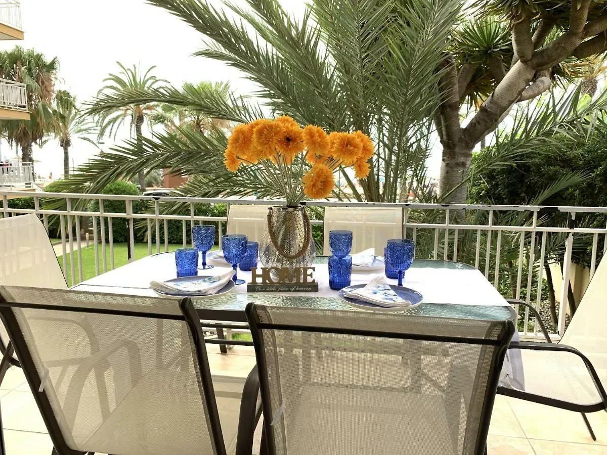 T&H Las Palmeras Family Apartment Salou