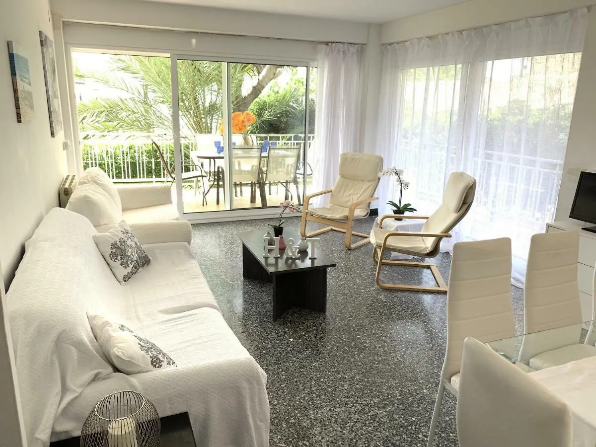 T&H Las Palmeras Family Apartment Salou 0*,